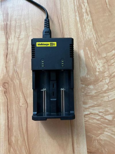 Лот: 18334165. Фото: 1. Универсальное ЗУ Nitecore i2... Зарядные устройства