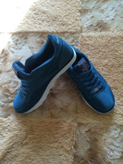 Лот: 5880560. Фото: 1. Кроссовки Reebok мужские 42. Кеды, кроссовки, слипоны