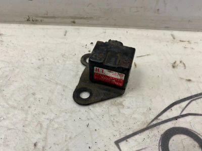 Лот: 21712460. Фото: 1. датчик airbag toyota Avensis AT220L. Двигатель и элементы двигателя