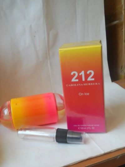 Лот: 25747113. Фото: 1. 212 On Ice Carolina Herrera 20м. Женская парфюмерия