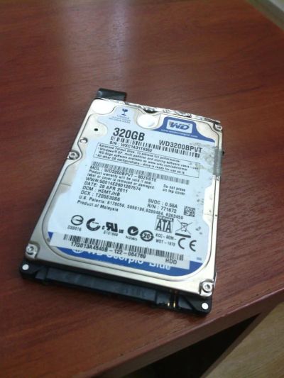 Лот: 7031339. Фото: 1. Жесткий диск HDD 2.5 320 Гб для... Внешние жесткие диски