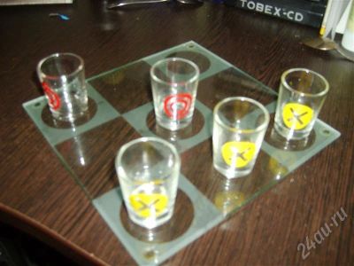 Лот: 540430. Фото: 1. настольная игра: пьяные крестики-нолики. Разное