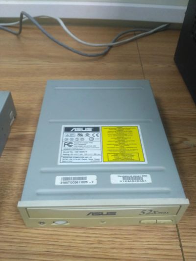 Лот: 12666802. Фото: 1. Привод CD ASUS (CD-S520/A). Приводы CD, DVD, BR, FDD