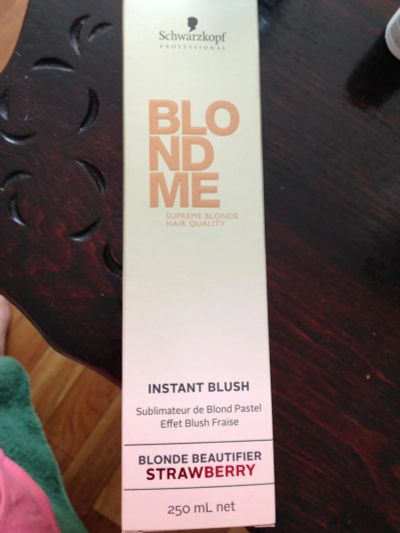 Лот: 8177742. Фото: 1. Оттеночный спрей для волос Blondme... Уход за волосами 