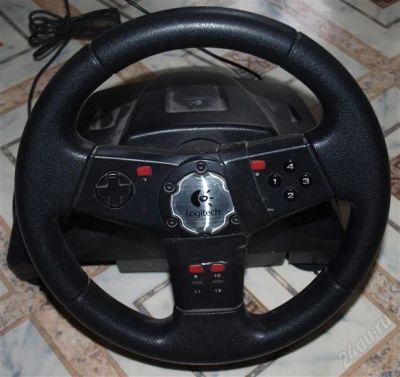 Лот: 2000259. Фото: 1. Руль игровой Logitech. Другое (компьютеры, оргтехника, канцтовары)