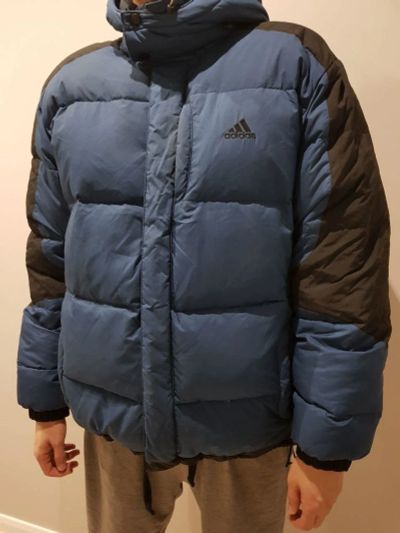 Лот: 12619686. Фото: 1. Оригинальный пуховик Adidas. Верхняя одежда