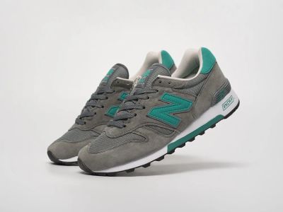 Лот: 15806186. Фото: 1. Кроссовки New Balance 1300. Кеды, кроссовки, слипоны