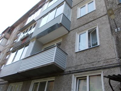 Лот: 5672632. Фото: 1. сдам большую гостинку ул.Юшкова... Квартиры, студии