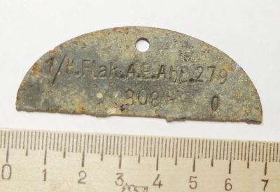 Лот: 17452745. Фото: 1. жетон трофейный, половинка, период... Другое (значки, медали, жетоны)