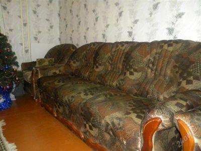 Лот: 1454340. Фото: 1. Продам диван. Кресло в подарок... Кресла, пуфы
