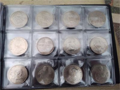 Лот: 11678890. Фото: 1. Продам полный альбом монет. Наборы монет