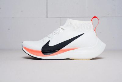 Лот: 11618358. Фото: 1. Кроссовки Nike Zoom VaporFly Elite. Кеды, кроссовки, слипоны