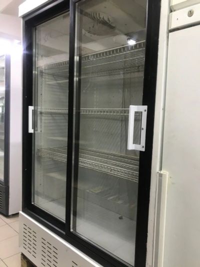Лот: 15841704. Фото: 1. Холодильный шкаф-витрина купе... Холодильное