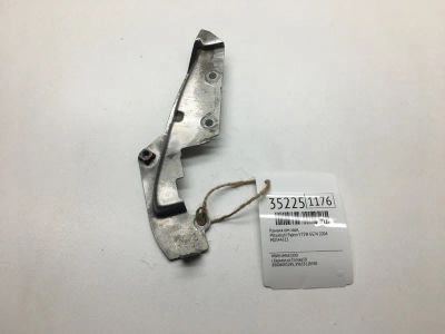 Лот: 20387378. Фото: 1. Крышка ГРМ Mitsubishi Pajero 2004... Двигатель и элементы двигателя