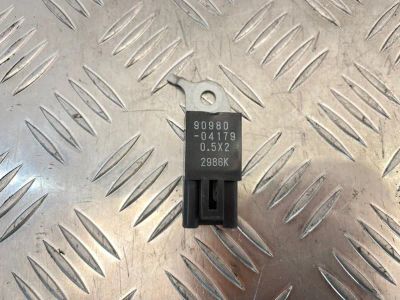 Лот: 25071940. Фото: 1. конденсатор toyota corolla ZRE151L. Двигатель и элементы двигателя