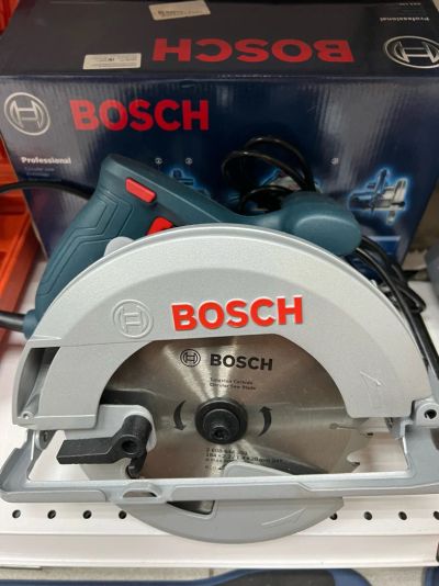 Лот: 19177303. Фото: 1. Циркулярная пила Bosch GKS 140... Электроинструмент