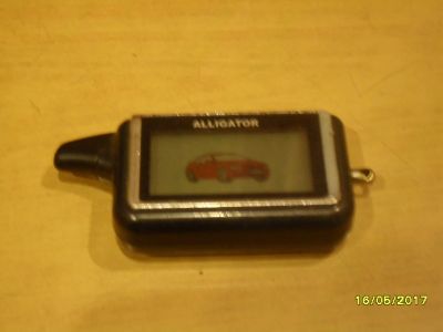 Лот: 6634143. Фото: 1. брелок Alligator. Автомобильные сигнализации