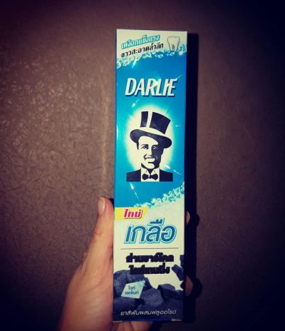 Лот: 8744659. Фото: 1. Угольная зубная паста Darlie Salt... Уход за полостью рта