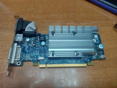 Лот: 25511569. Фото: 1. Видеокарта PCI-E 1024 MB HD3450... Видеокарты