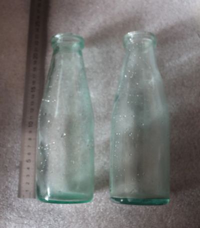 Лот: 20231939. Фото: 1. Бутылки из под молока СССР в лоте... Бутылки, пробки, этикетки