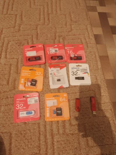 Лот: 25256974. Фото: 1. Флешки одним лотом. USB-флеш карты