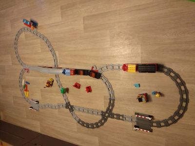 Лот: 13962755. Фото: 1. Lego Duplo поезд 10874 + набор... Конструкторы