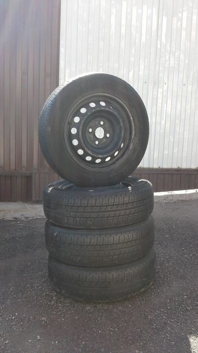 Лот: 11607565. Фото: 1. Комплект летних шин R14 на дисках... Шины на дисках