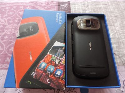 Лот: 8754669. Фото: 1. Nokia 808 PureView (камера 41... Смартфоны
