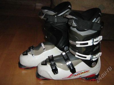 Лот: 559223. Фото: 1. ботинки с лыжами и палки Atomic. Комплект в сборе