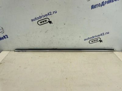 Лот: 24766773. Фото: 1. уплотнитель стекла внешний Nissan... Двигатель и элементы двигателя