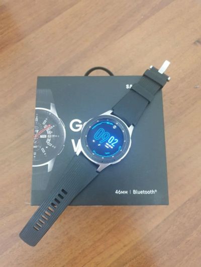 Лот: 17850653. Фото: 1. Умные часы Samsung Galaxy Watch... Смарт-часы, фитнес-браслеты, аксессуары