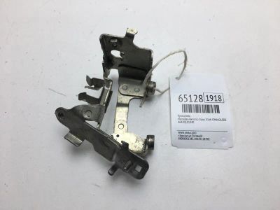 Лот: 20403596. Фото: 1. Кронштейн Mercedes-Benz Gl-Class... Кузов