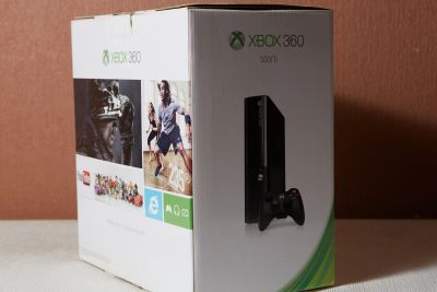 Лот: 14613993. Фото: 1. Игровая приставка Xbox 360 500... Игровые приставки, консоли