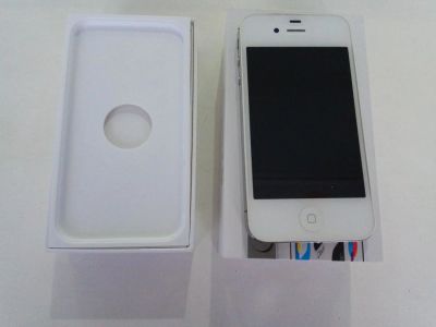 Лот: 10799863. Фото: 1. Iphone 4s 8gb в идеале. Смартфоны