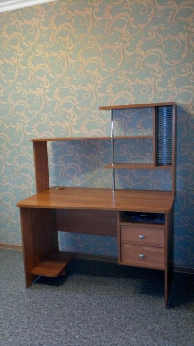 Лот: 4013947. Фото: 1. Компьютерый стол. Компьютерные и письменные столы