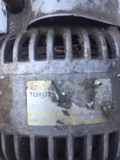 Лот: 14628991. Фото: 1. Генератор Toyota состояние неизвестно. Электрооборудование