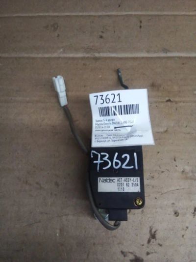 Лот: 21405045. Фото: 1. замок 5-й двери Mazda Demio DW3W. Кузов