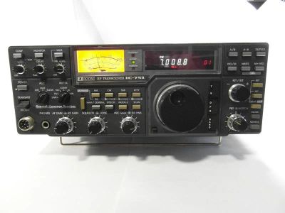 Лот: 7568664. Фото: 1. Трансивер ICOM IC-751. Рации, радиостанции