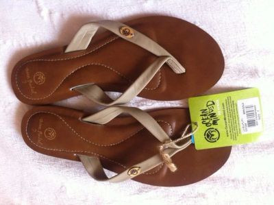 Лот: 5284105. Фото: 1. Шлепки женские by crocs. Шлепанцы, сланцы