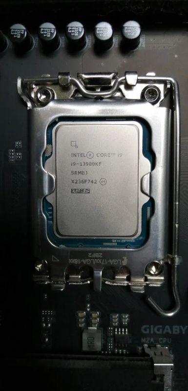 Лот: 24907792. Фото: 1. Процессор Intel Core i9 13900KF. Процессоры