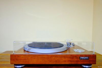 Лот: 13879670. Фото: 1. Micro Seiki DD-8 виниловый проигрыватель. Виниловые проигрыватели и электрофоны