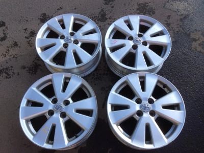 Лот: 6176376. Фото: 1. Литые диски Toyota Ractis R16... Диски