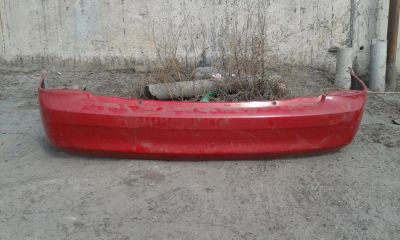 Лот: 3961536. Фото: 1. Задний бампер мазда фамилия mazda... Кузов
