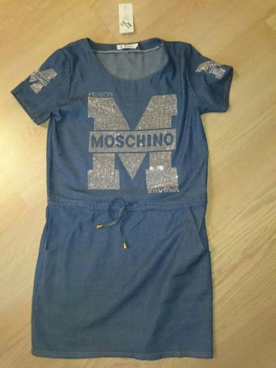 Лот: 7640414. Фото: 1. Летние платье Moschino новое в... Платья