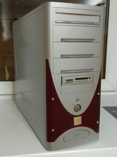 Лот: 10634714. Фото: 1. Системный блок Intel Pentium E5200... Компьютеры в сборе
