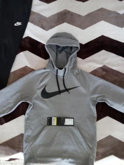 Лот: 11591250. Фото: 1. Толстовка NIKE НОвая///. Свитеры, толстовки, худи