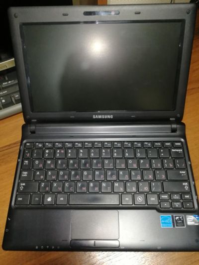 Лот: 25194394. Фото: 1. Ноутбук Samsung N100. Планшеты