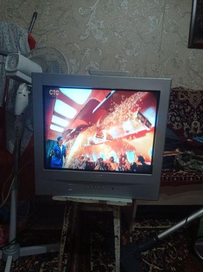 Лот: 20549184. Фото: 1. Телевизор JVC 51см с плоским экраном. Телевизоры