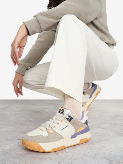 Лот: 25050820. Фото: 1. Кроссовки женские Ellesse Suetec... Другое (одежда, обувь, галантерея)