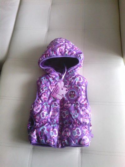 Лот: 4721634. Фото: 1. Жилет утепленный SweetBerry р-р... Верхняя одежда
